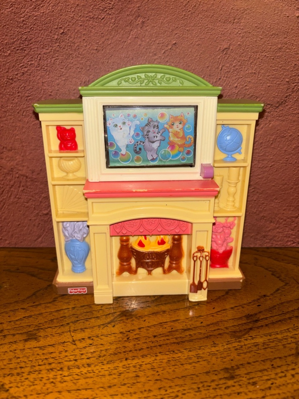 Fisher-Price Loving Family Fireplace with Reversible TV - Sounds and Lights work